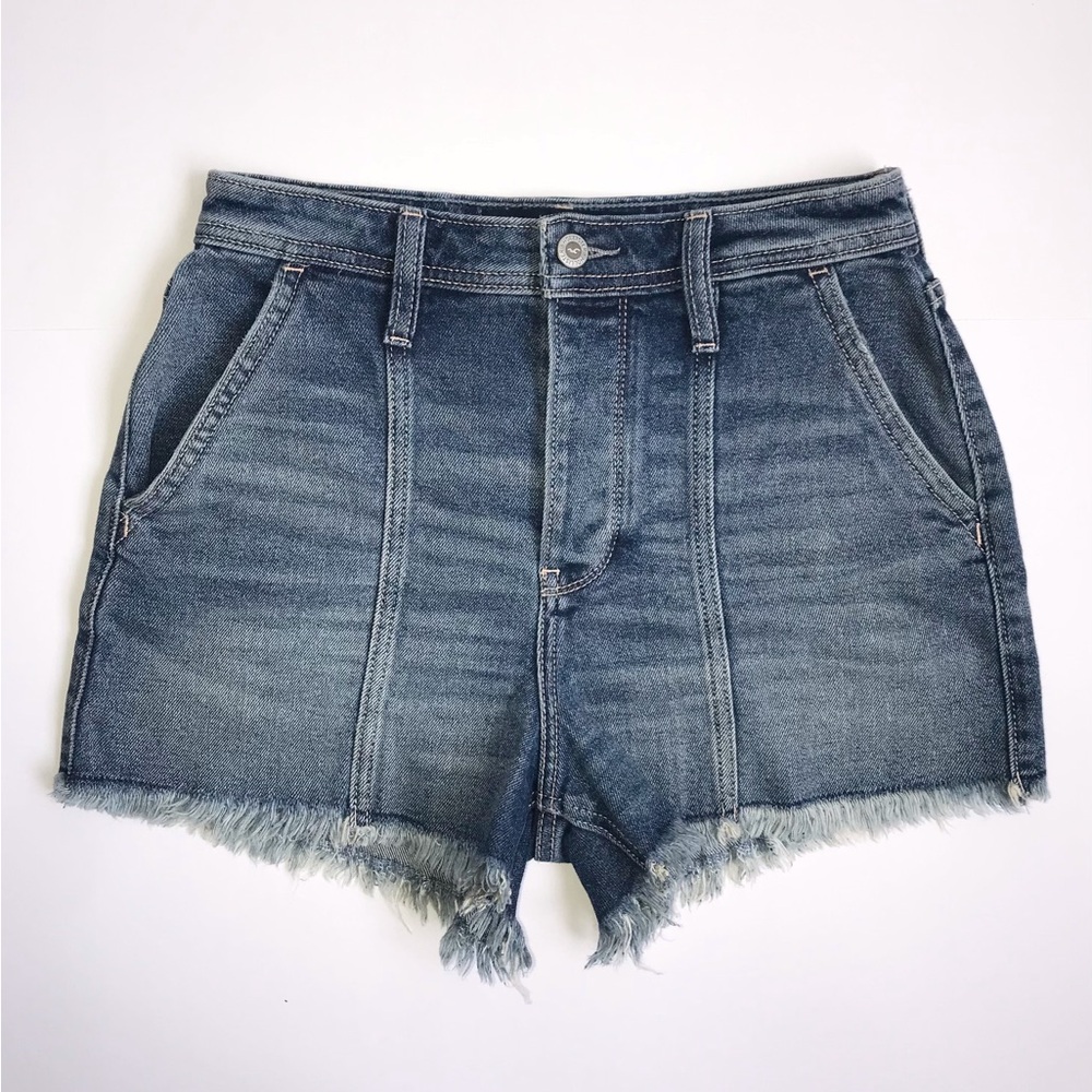 Hollister - Ultra High-Rise Mom Shorts